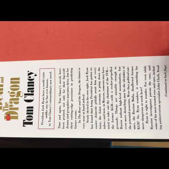 Tom Clancy hardcovers. 2 for 10$ - Picture 3 of 3